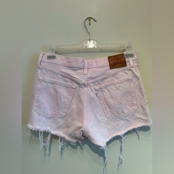Vintage Pink Levi’s Shorts - Picture 4 of 5